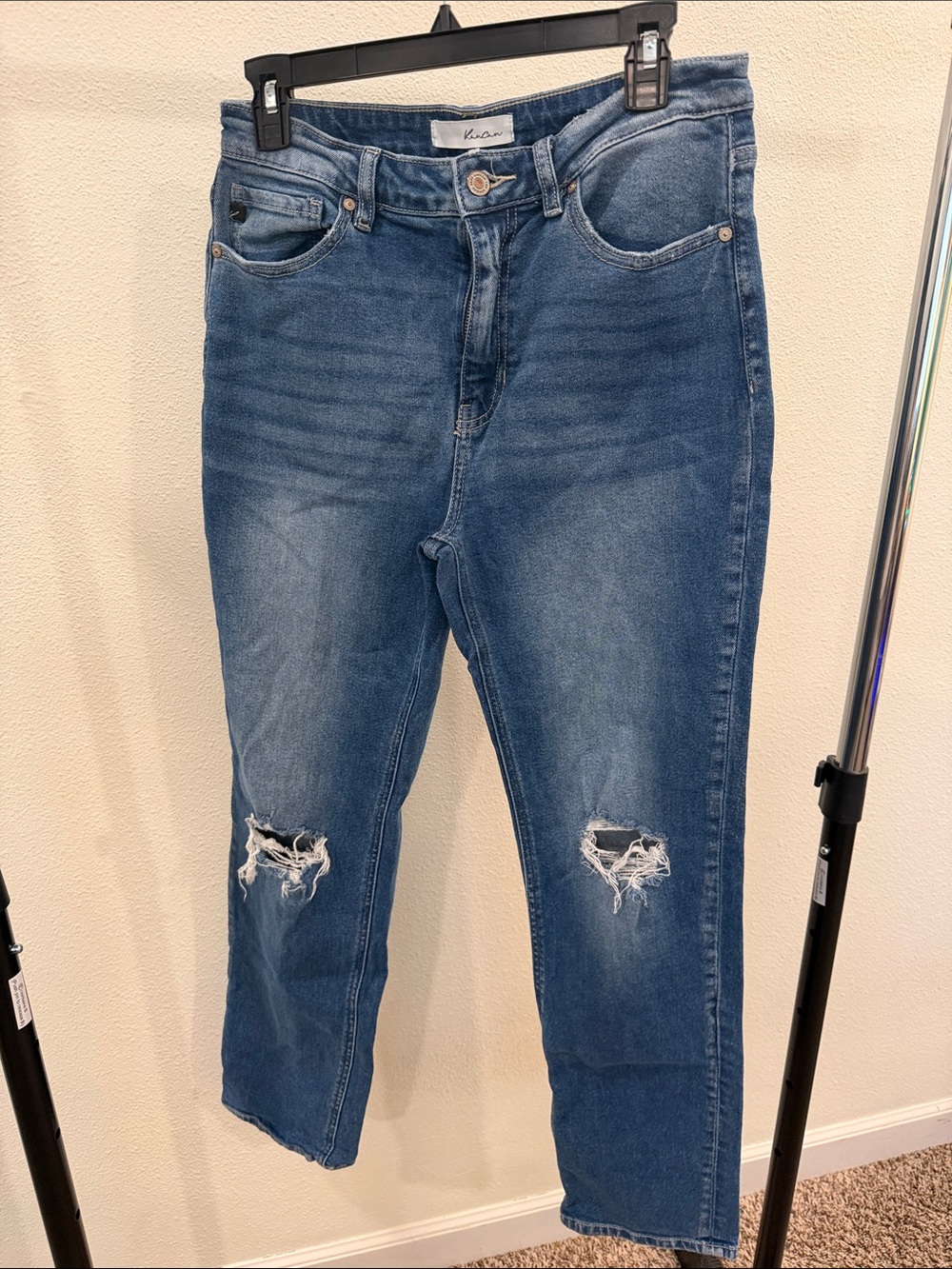 KanCan Distressed Cropped Blue Jeans